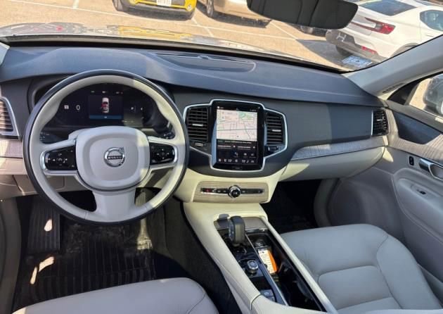 Used 2023 Volvo XC90 B6 Plus w/ Protection Package AWD/4WD image 5