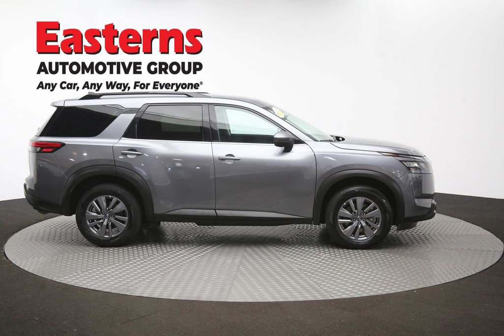 Used 2024 Nissan Pathfinder SV image 44