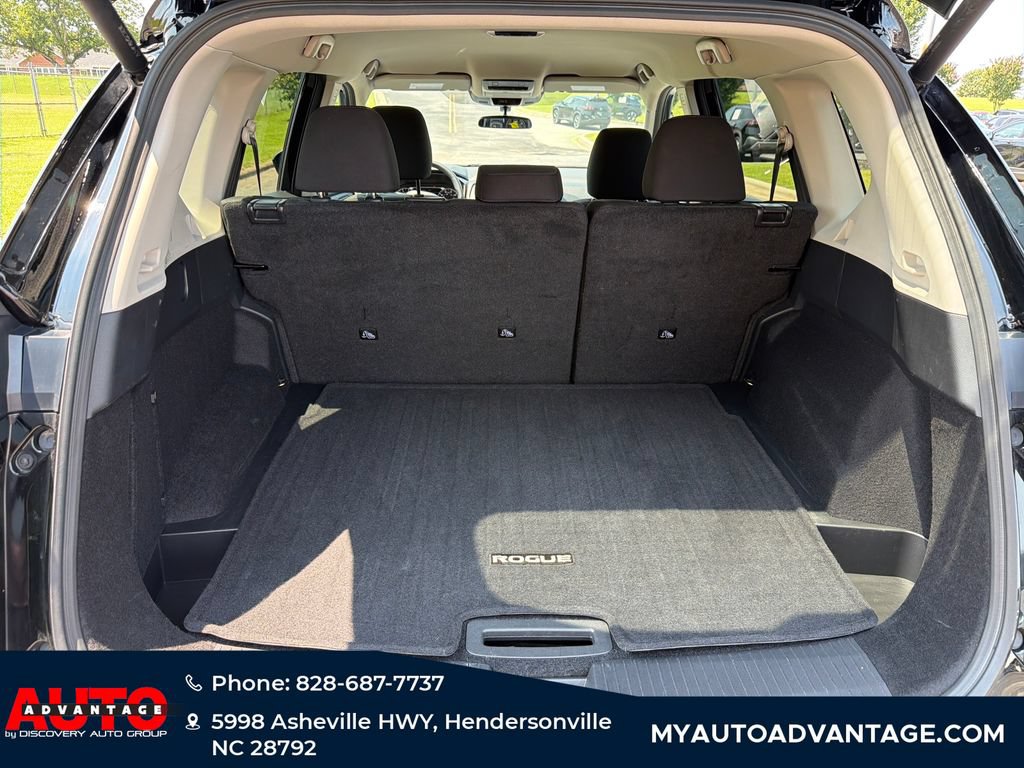 Used 2025 Nissan Rogue SV AWD/4WD image 30