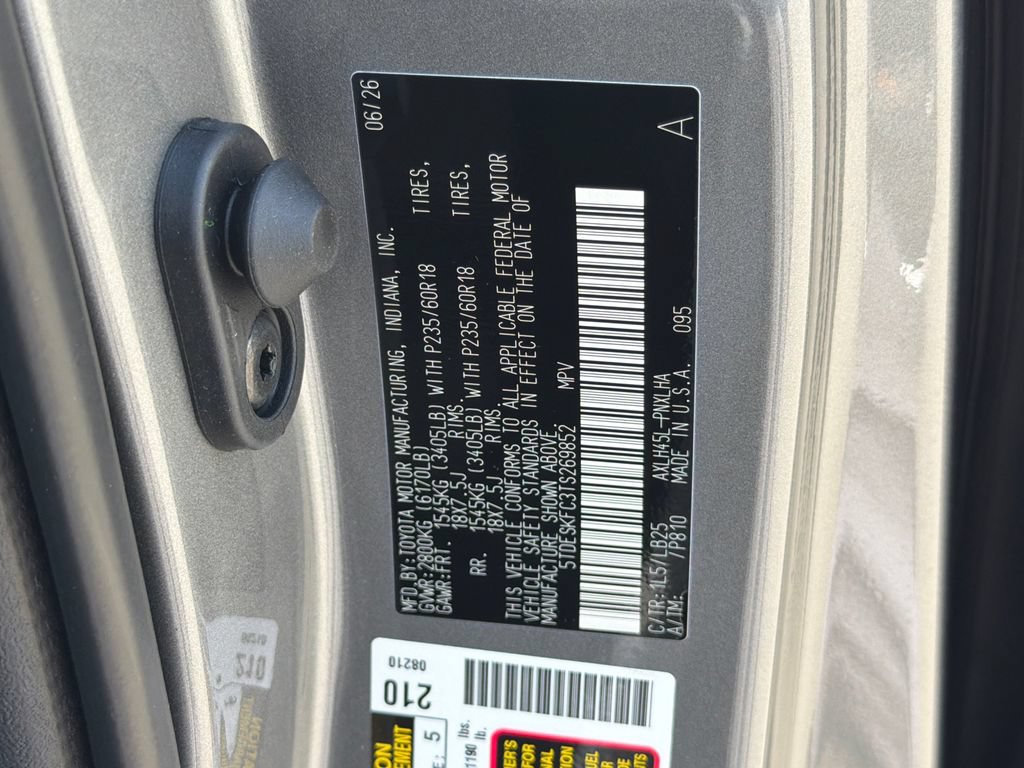 New 2026 Toyota Sienna Platinum AWD/4WD image 32