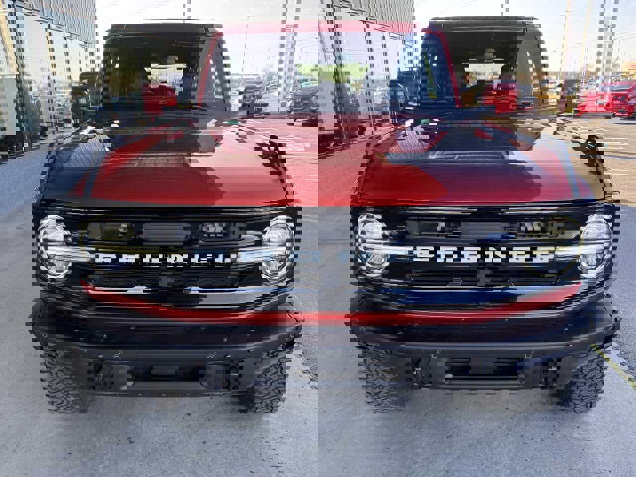 Used 2024 Ford Bronco Outer Banks w/ Sasquatch Package image 2