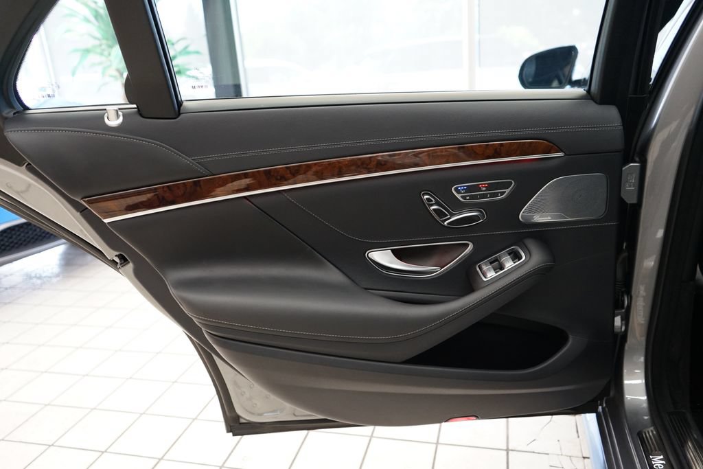 Used 2015 Mercedes-Benz S 550 4MATIC Sedan image 52