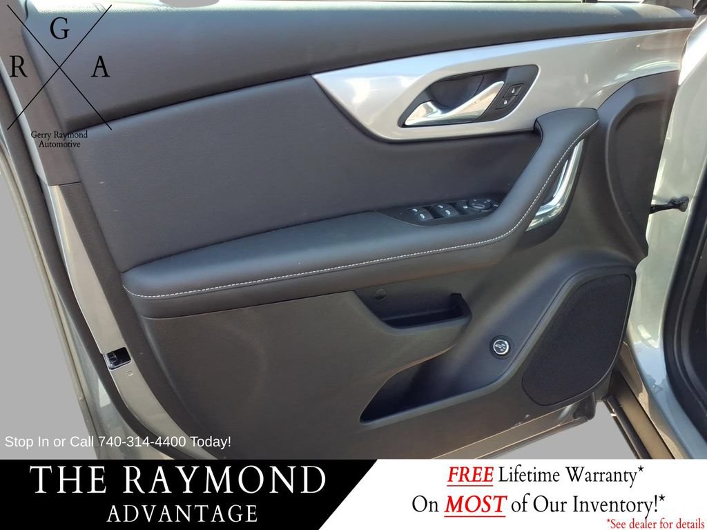 Used 2026 Chevrolet Blazer LT w/ Convenience Package AWD/4WD image 15
