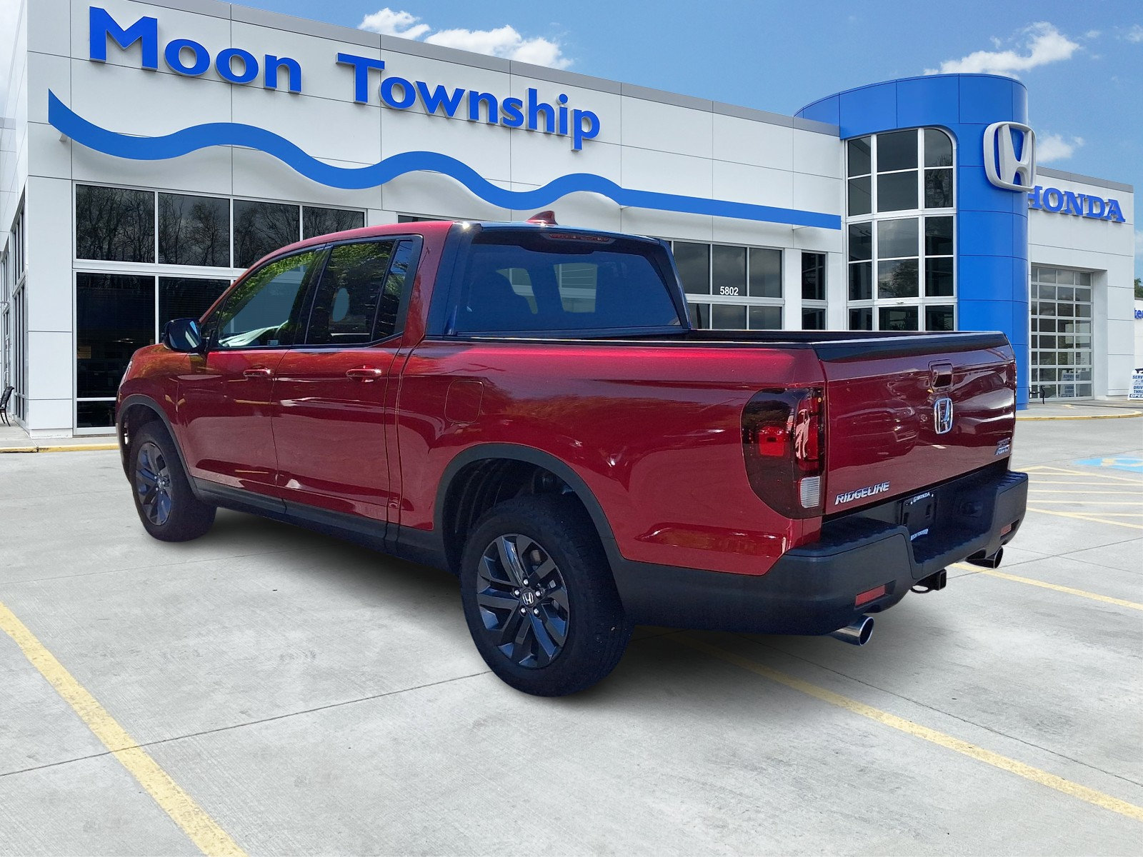 Used 2023 Honda Ridgeline Sport image 4