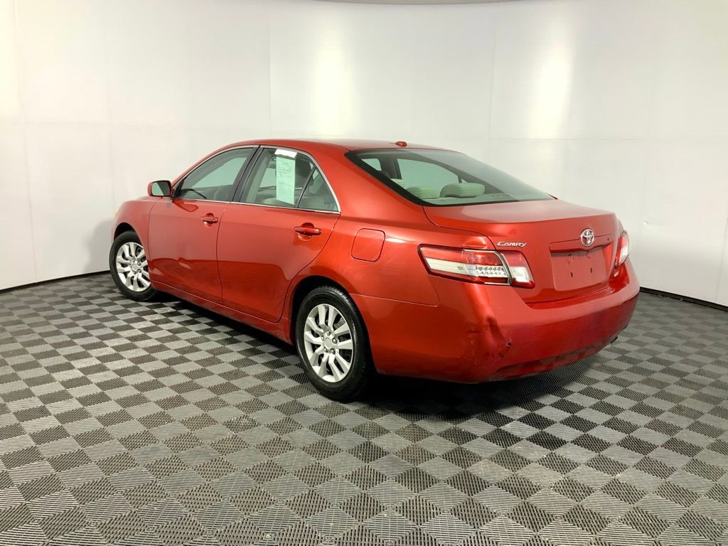 Used 2010 Toyota Camry FWD image 9