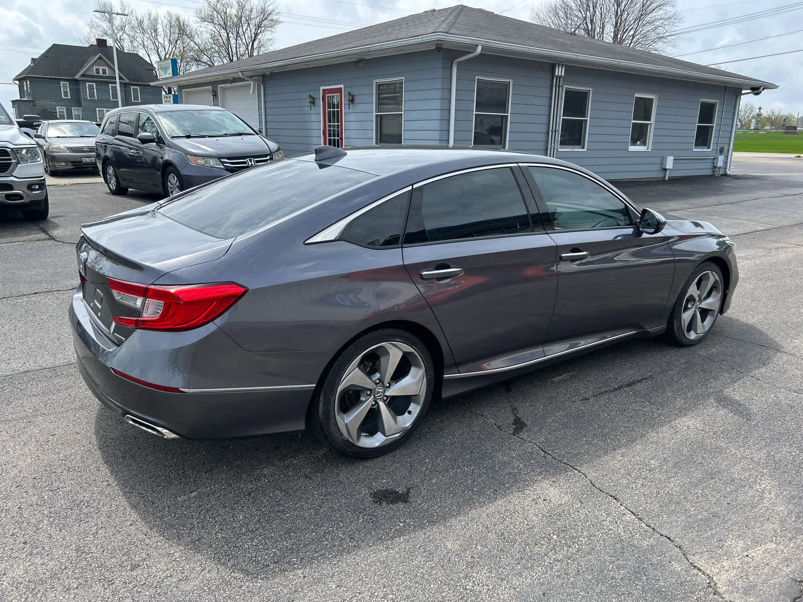 Used 2018 Honda Accord Touring image 5