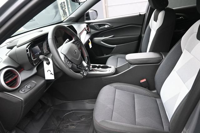 New 2026 Chevrolet Trax RS w/ Sunroof Package FWD image 8