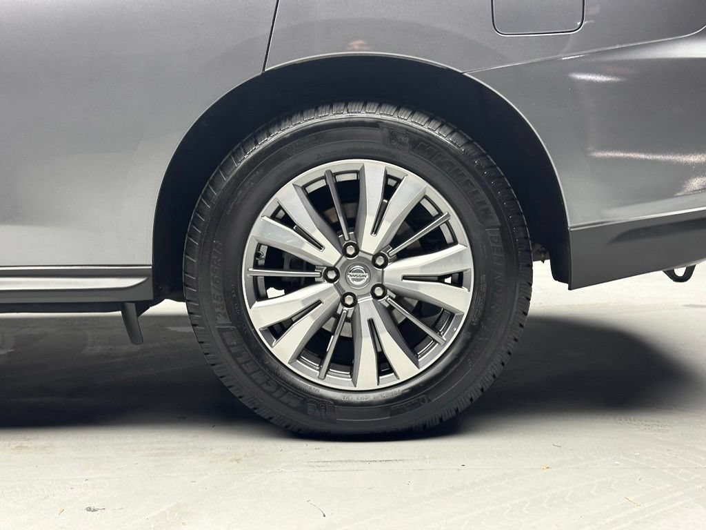 Used 2019 Nissan Pathfinder SL AWD/4WD image 44