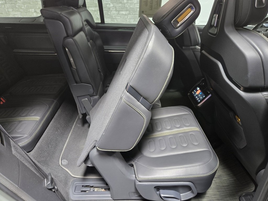 Used 2022 Rivian R1S Launch Edition image 55