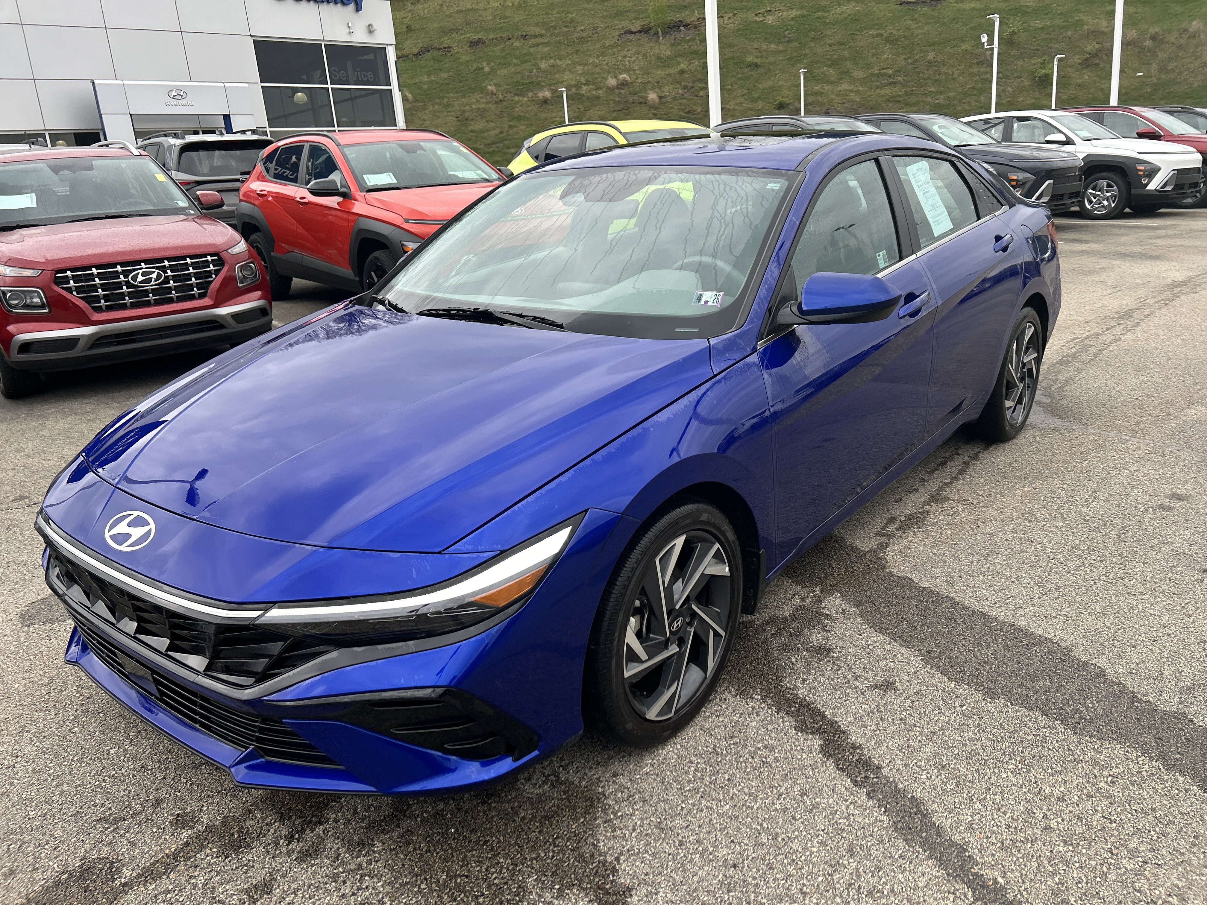 Used 2025 Hyundai Elantra SEL FWD image 23