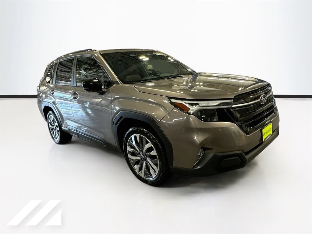 Used 2025 Subaru Forester Touring AWD/4WD image 3