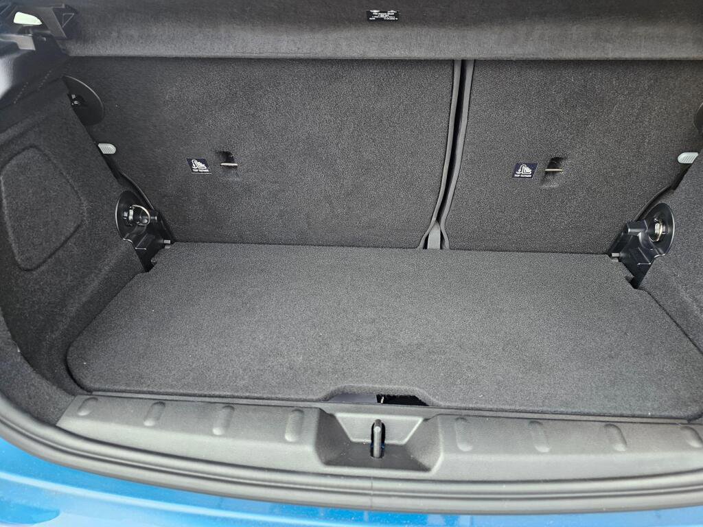 Used 2023 MINI Cooper SE image 24