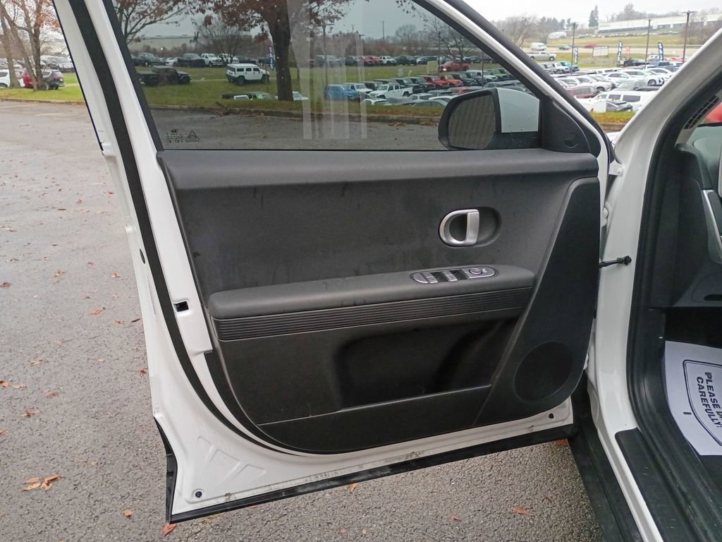 Used 2023 Hyundai Ioniq 5 SE image 21