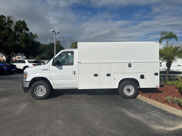New 2026 Ford E-350 and Econoline 350 Super Duty w/ Power Equipment Group image 2