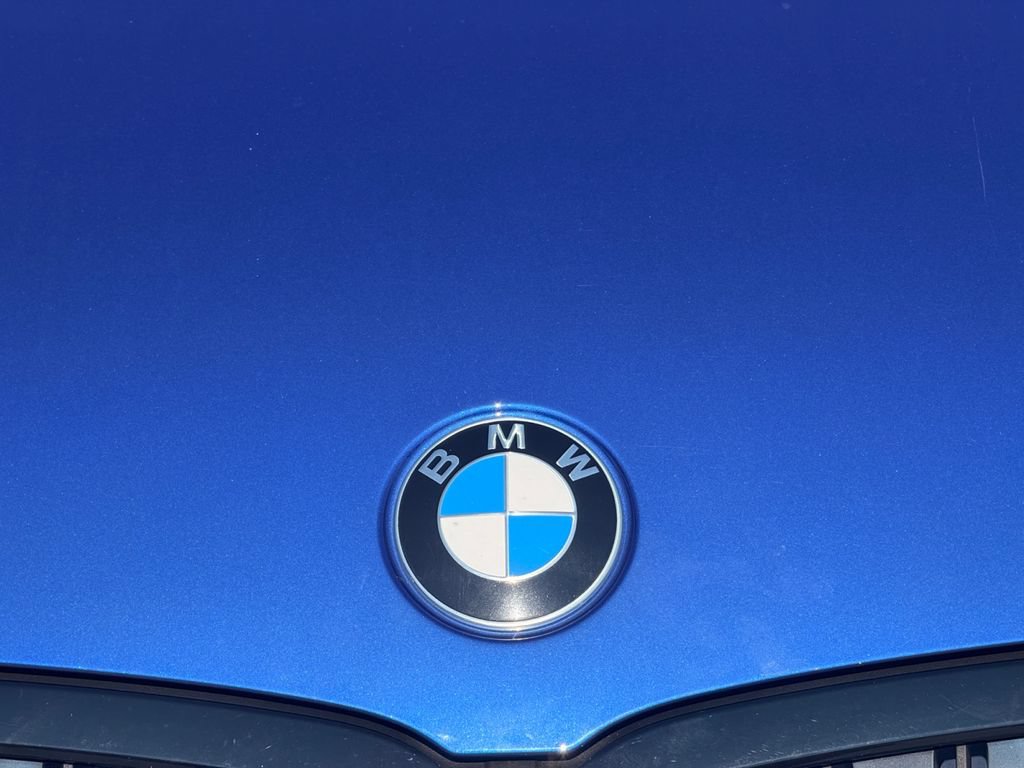 Used 2023 BMW 330i Sedan w/ M Sport Package RWD image 33