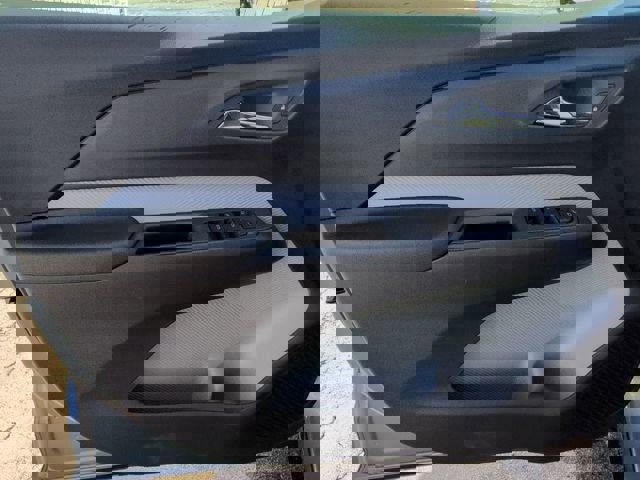 New 2027 Chevrolet Bolt LT w/ Comfort Package image 22