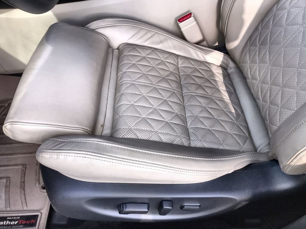 Used 2023 Nissan Maxima Platinum image 12