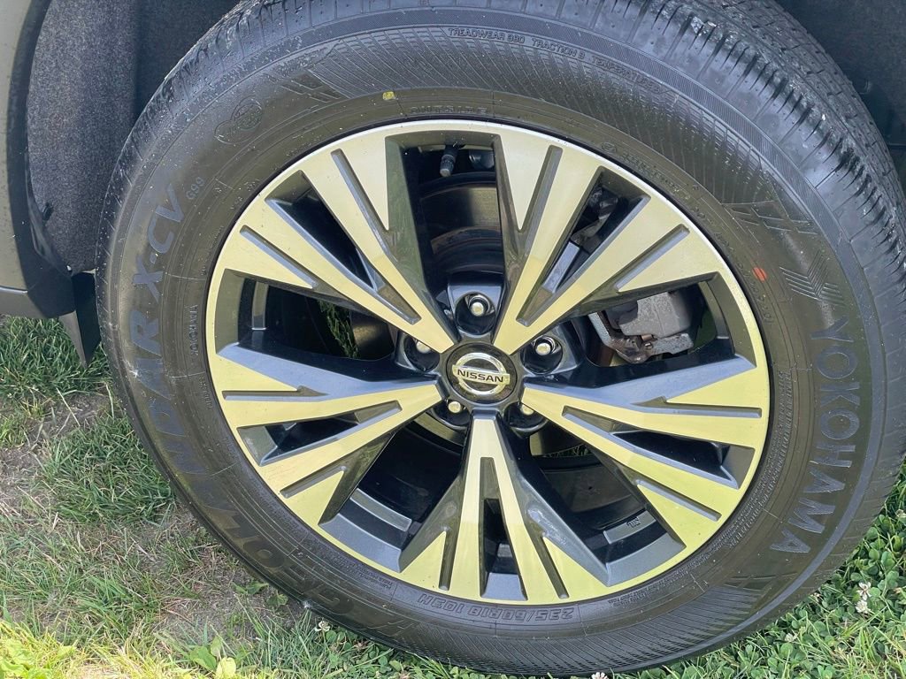 Certified 2023 Nissan Rogue SV w/ SV Premium B Package image 26