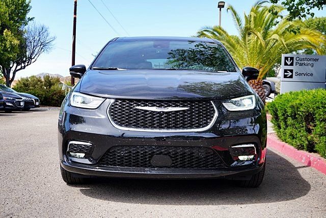 New 2026 Chrysler Pacifica Select AWD/4WD image 5