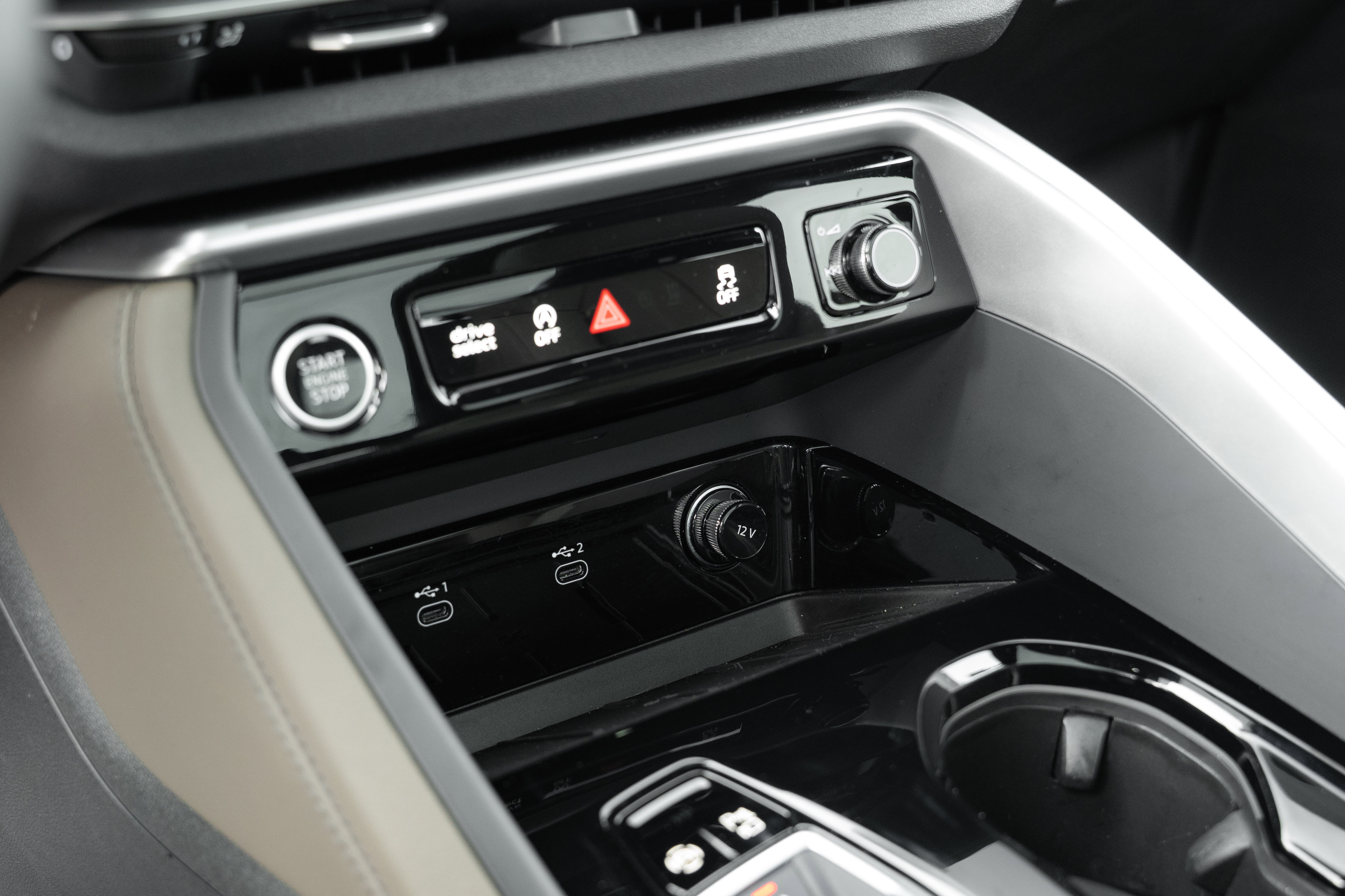 Certified 2025 Audi Q5 Premium Plus w/ Premium Plus AWD/4WD image 14