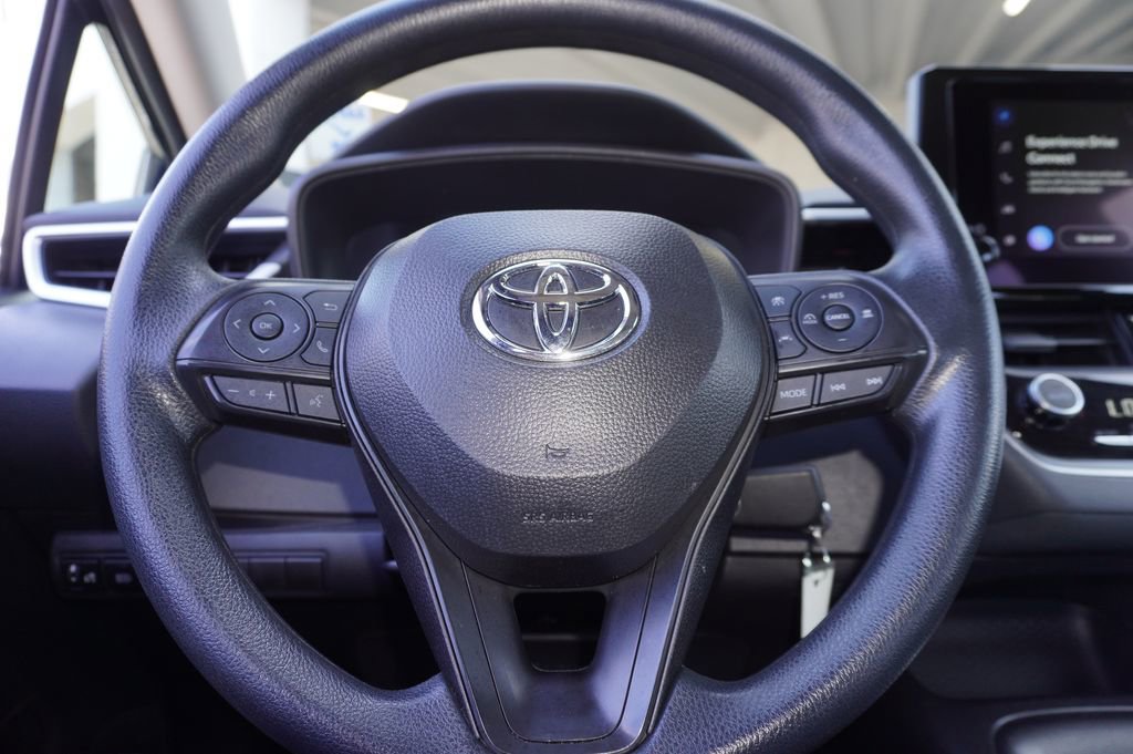 Certified 2025 Toyota Corolla LE image 11