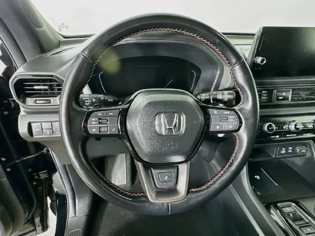 Certified 2024 Honda Pilot TrailSport image 25