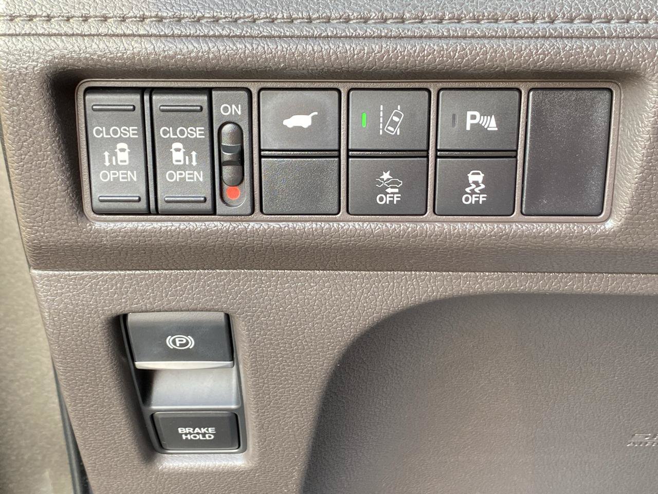 Used 2018 Honda Odyssey Elite image 15
