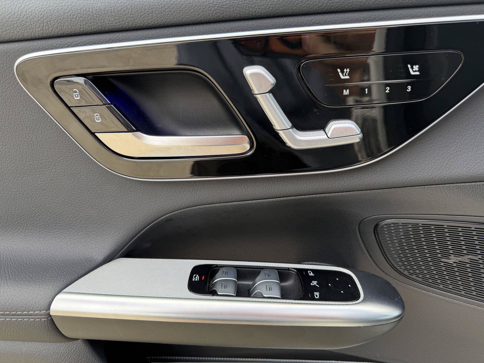 Certified 2026 Mercedes-Benz GLC 300 image 5