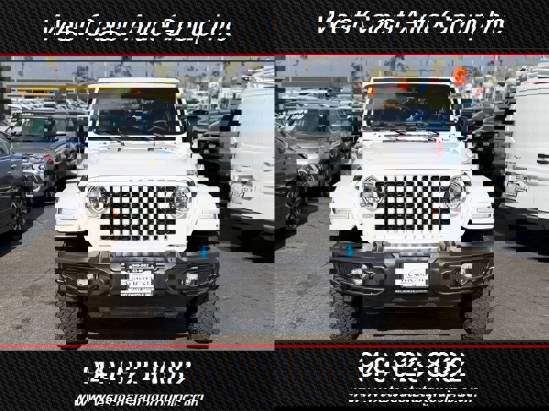 Used 2023 Jeep Wrangler Unlimited Sahara image 30