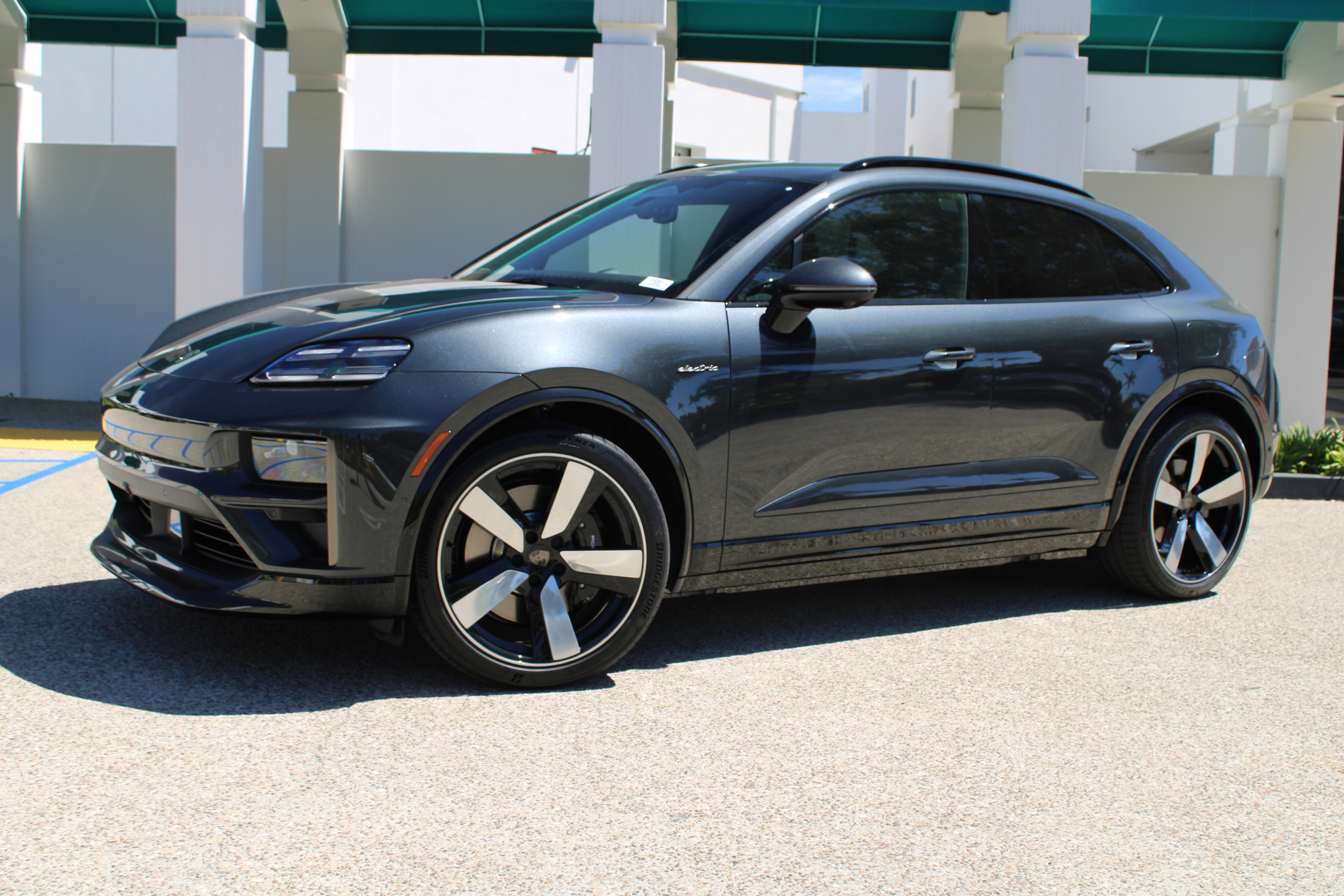 New 2025 Porsche Macan Turbo Electric image 1