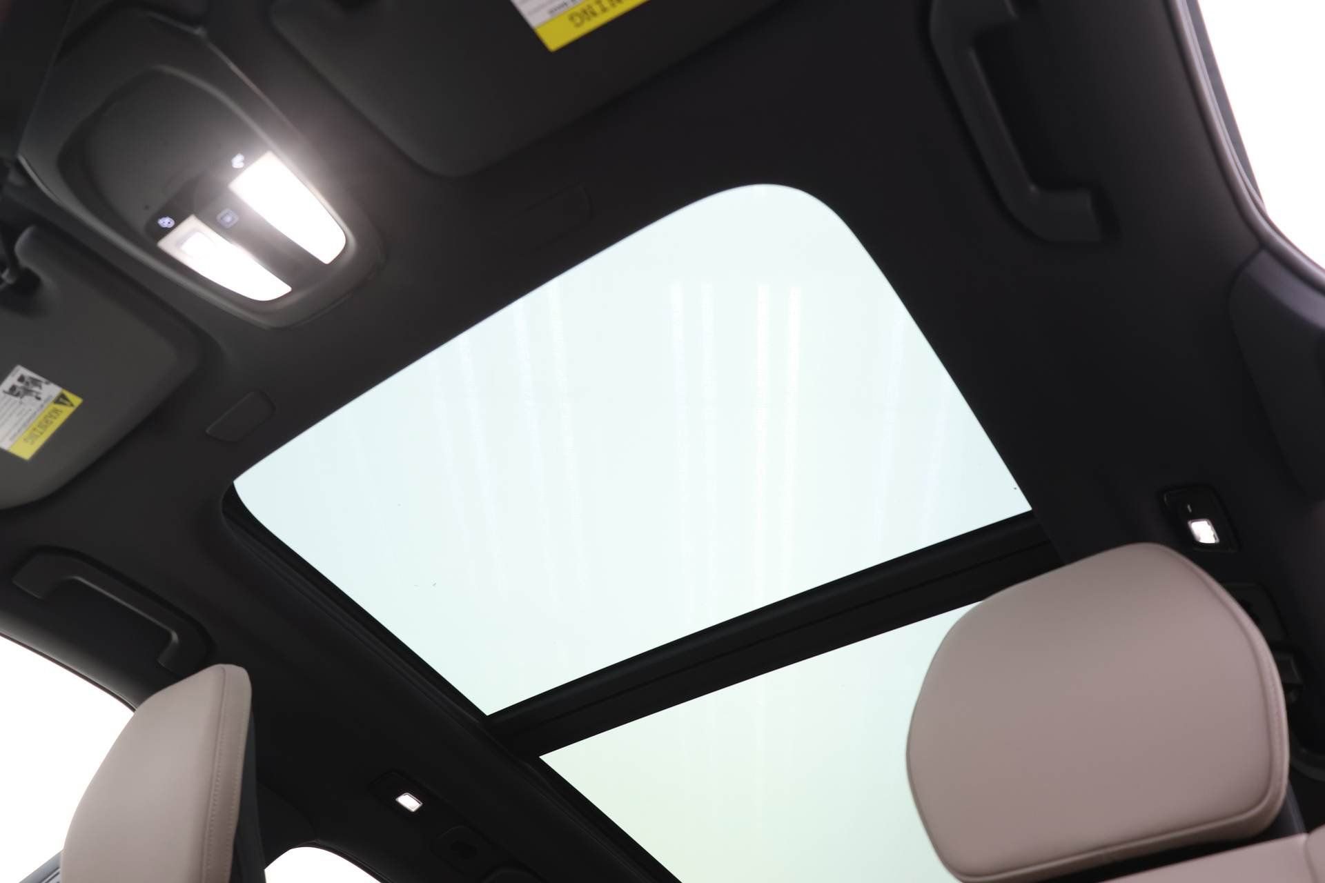 New 2026 Volvo XC60 T8 Plus w/ Protection Package Premier image 15