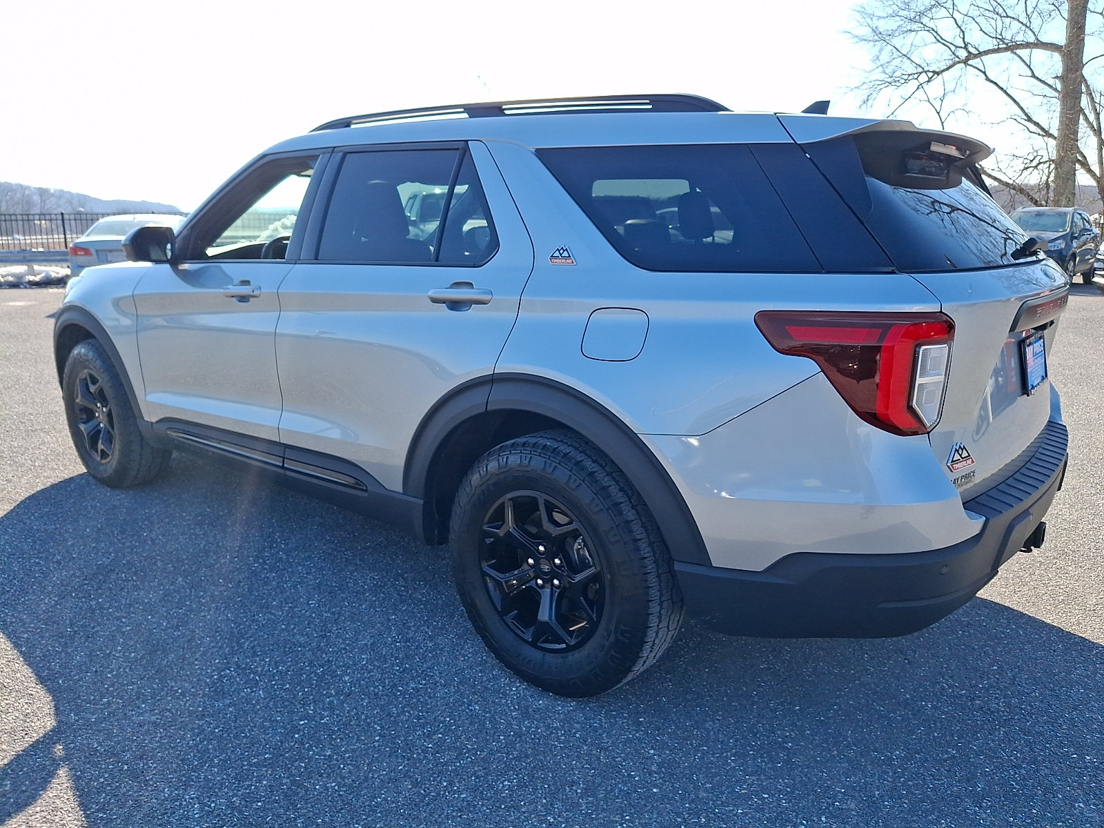 Certified 2022 Ford Explorer Timberline w/ Timberline Technology Package AWD/4WD image 4