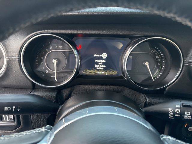 Used 2021 Jeep Wrangler Unlimited Sahara w/ Dual Top Group image 19