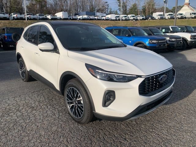 New 2026 Ford Escape SE w/ PHEV Premium Package image 2