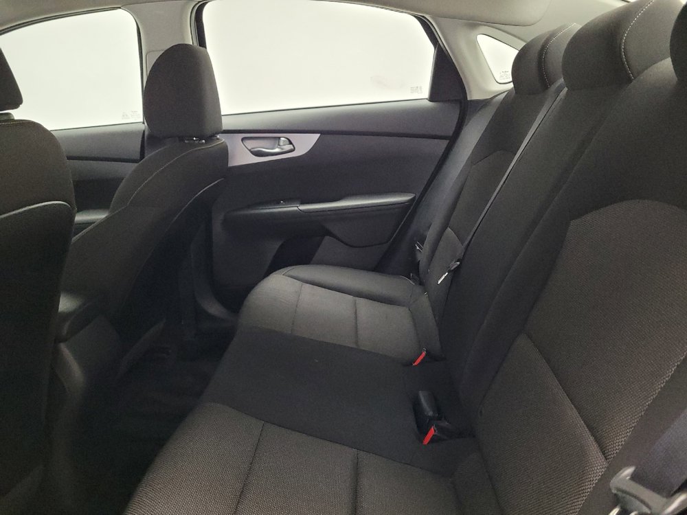 Used 2022 Kia Forte LXS image 18