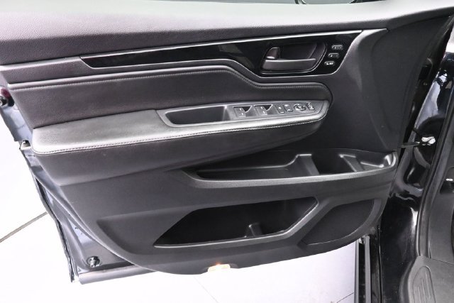 Used 2025 Honda Odyssey Touring image 25