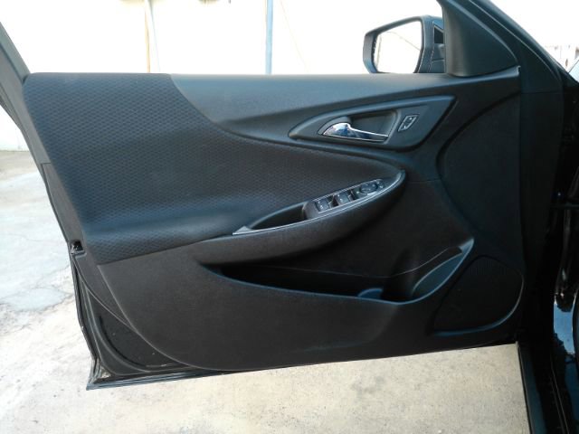 Used 2023 Chevrolet Malibu LT w/ Redline Edition FWD image 13