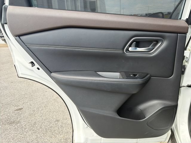 Used 2021 Nissan Rogue SV w/ Premium Package AWD/4WD image 31