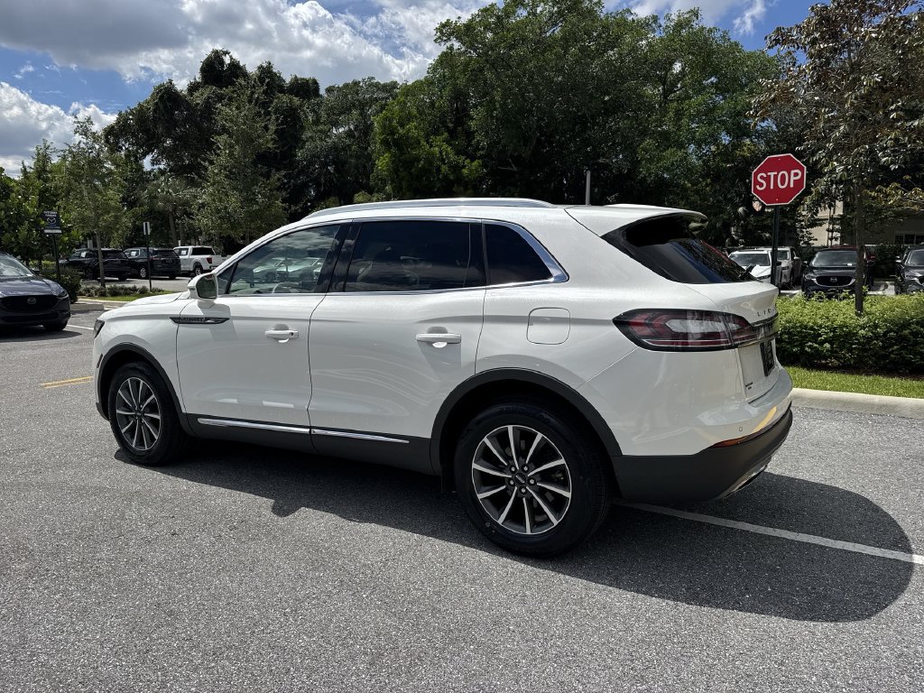 Used 2022 Lincoln Nautilus FWD image 12