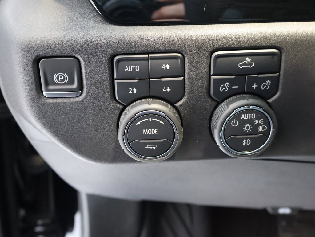 Used 2024 Chevrolet Silverado 1500 LT Trail Boss w/ Convenience Package II image 14