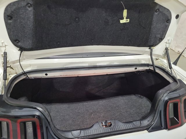 Used 2013 Ford Mustang Convertible image 37