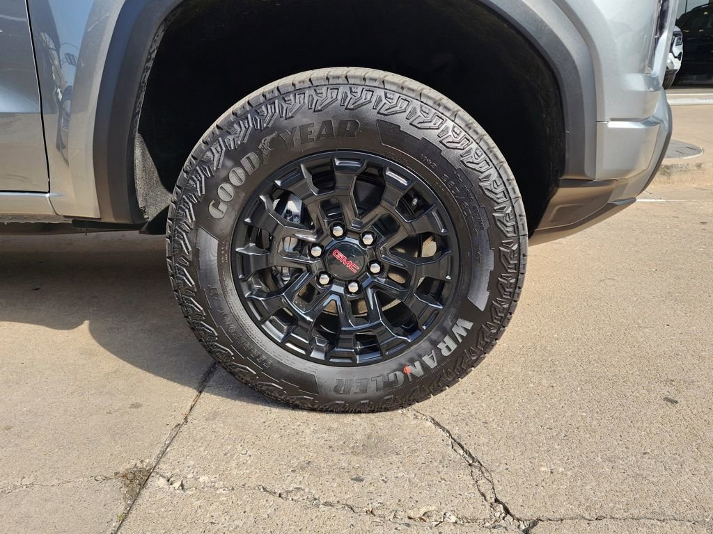 New 2026 GMC Canyon Elevation w/ Convenience Package RWD image 48