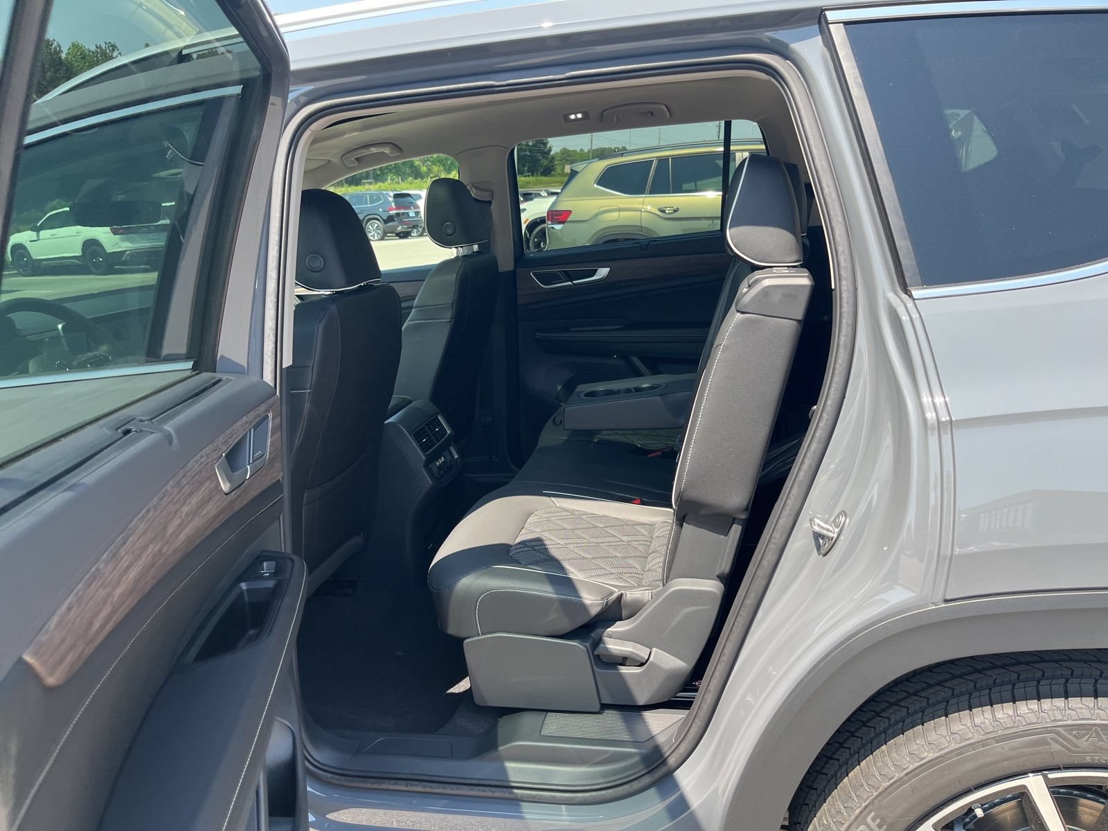 New 2026 Volkswagen Atlas SEL Premium R-Line AWD/4WD image 27
