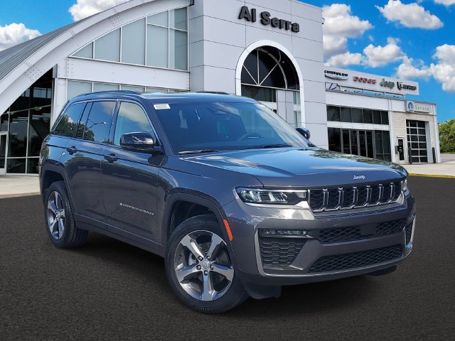 New 2026 Jeep Grand Cherokee Limited w/ Trailer Tow Package AWD/4WD image 1