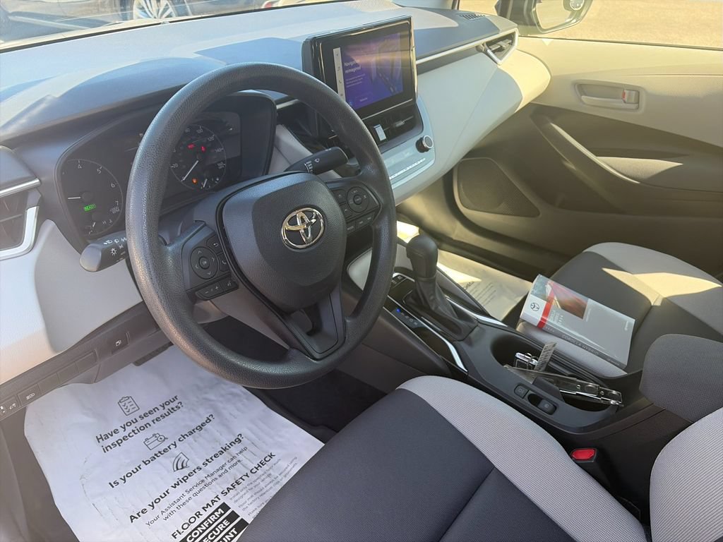Used 2024 Toyota Corolla LE FWD image 11
