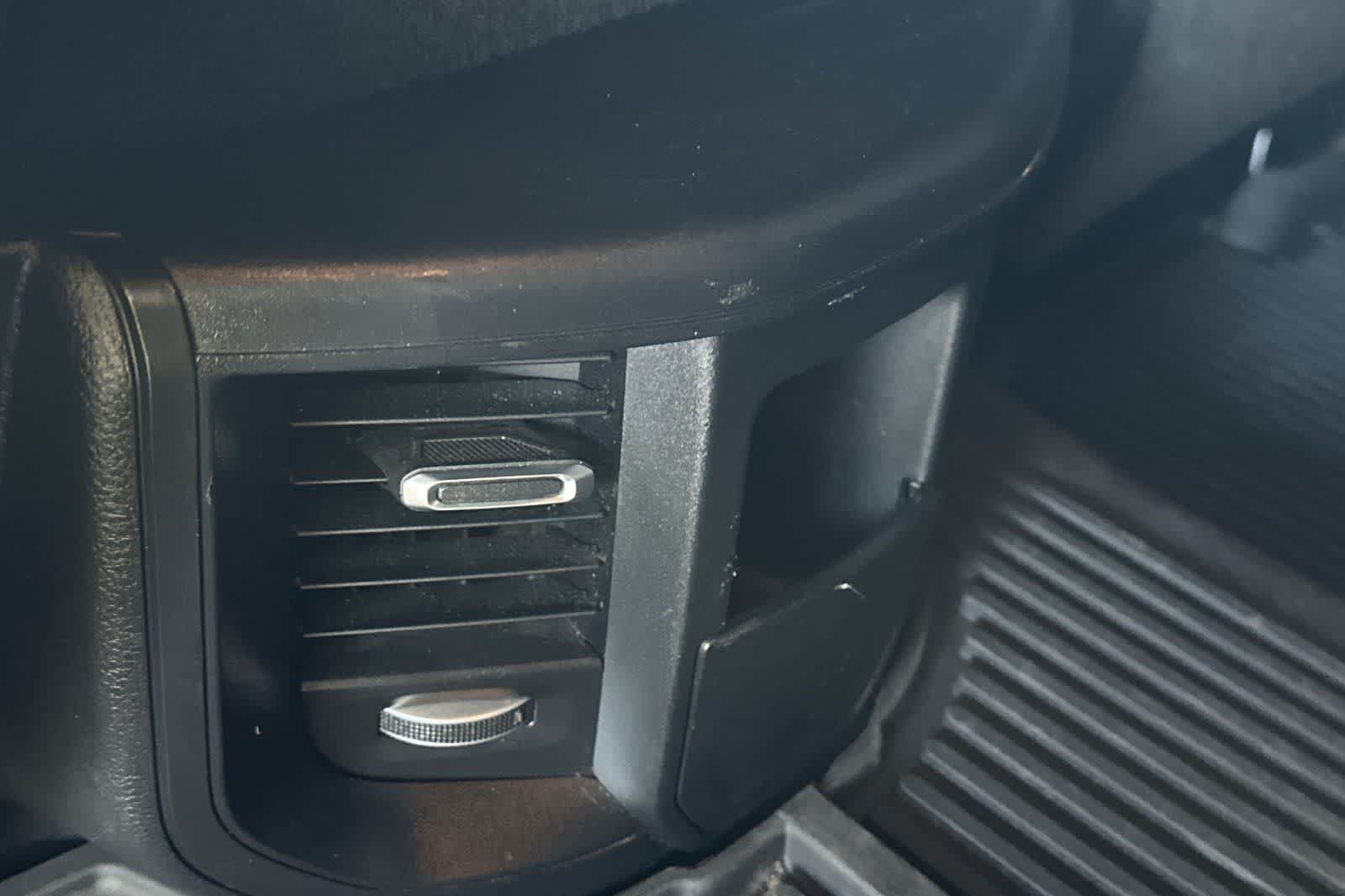 Used 2024 RAM 2500 Tradesman w/ Chrome Appearance Group AWD/4WD image 15