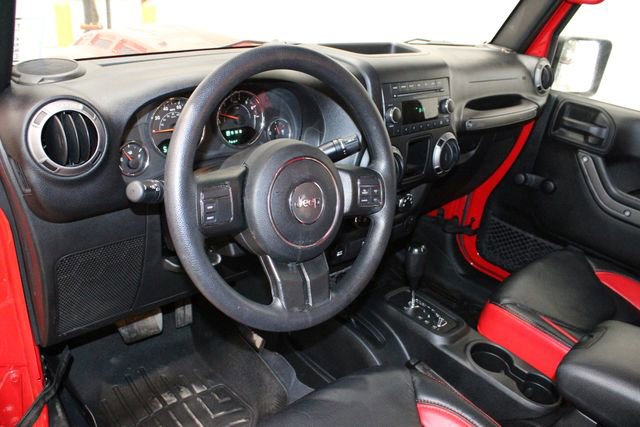 Used 2017 Jeep Wrangler Unlimited Sport image 17