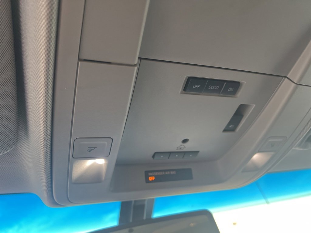 Used 2018 GMC Sierra 1500 SLT w/ SLT Preferred Package image 12