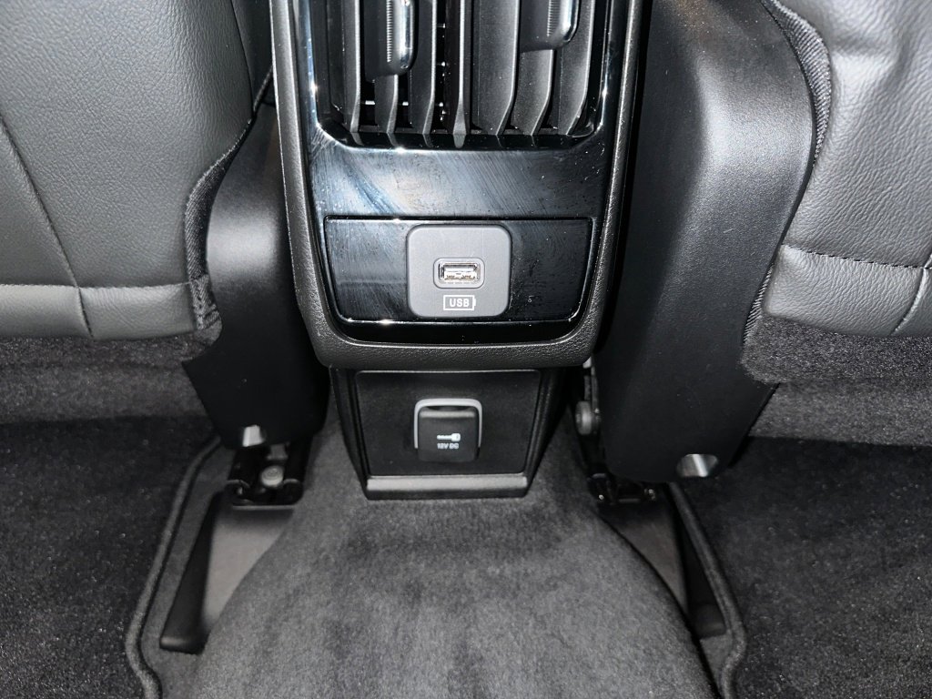 Used 2022 Jeep Compass Limited image 19