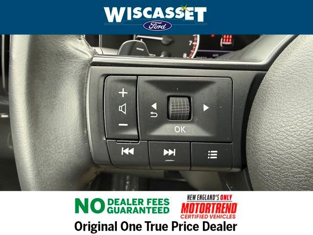 Used 2024 Nissan Pathfinder SV image 17